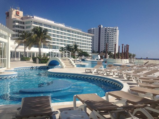 Hotel Krystal Cancun